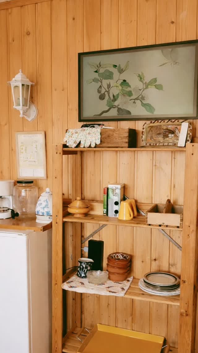 🌿✨ Great news from our accommodations!
With new insulation and the mild temperatures this season, we're happy to let you know that our calendar is open earlier than usual this year.
The garden room for two has been upgraded with a TV and is now even cozier, the perfect place to relax after a day of travel. 📺🛋️
And with the sun already shining, our solar system is providing the energy to keep everything warm and comfortable. ☀️♻️
We can’t wait to welcome our first guests of the season!
#gardenstay #sustainableliving #solarenergy #cozygetaway #springescape