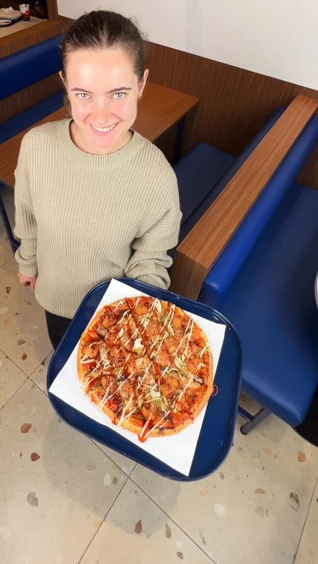 Rockin’ sweet and spicy at the same time with K-SWICY Chicken Pizza 🍕🔥😮💨
#KSWICY #SweetMeetsSpicy #GOPIZZA #GOPIZZASG