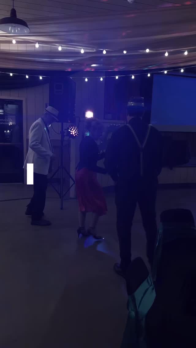 Had the opportunity to sponsor an incredible cause to fundraise for @adoptapet.fenton who hosted an amazing night- Mardi Paws 🎭🐾!
Themed in New Orleans fashion, we were blown away at how many people attended dressed for the occasion, and made donations through the silent and live auction. We had so much fun with our family, other guests, and celebrating on the dance floor! 💃🏼🕺🏻
Adopt-A-Pet Inc. goes above and beyond the normal care most animal shelters can provide, their volunteers and comittmemt to their cause is an unspoken form of love that is truly unmatched.
💛
So happy and honored to donate funds and services to help 1k+ animals get the care they need most to find their forever homes! Can’t wait for next year!
.
.
#fundraiser #animalshelter #donate #giveback