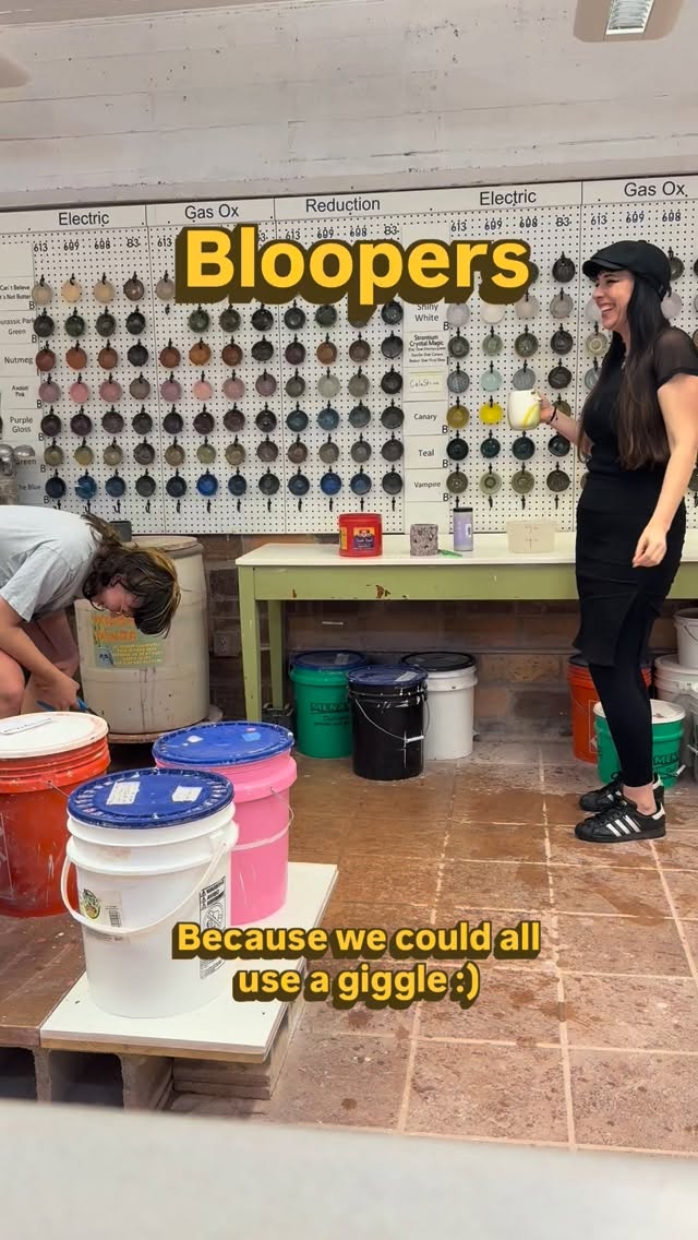 50 Bowls !! March 14th !! 5-8 !! @sarahhornarts !!
Bloopers for your giggling pleasure! We hope you join us on Saturday for the opening of 50 Bowls 🥰
#cincinnatismallbusiness #ceramics #cincinnatiart #artgallery #pottery
