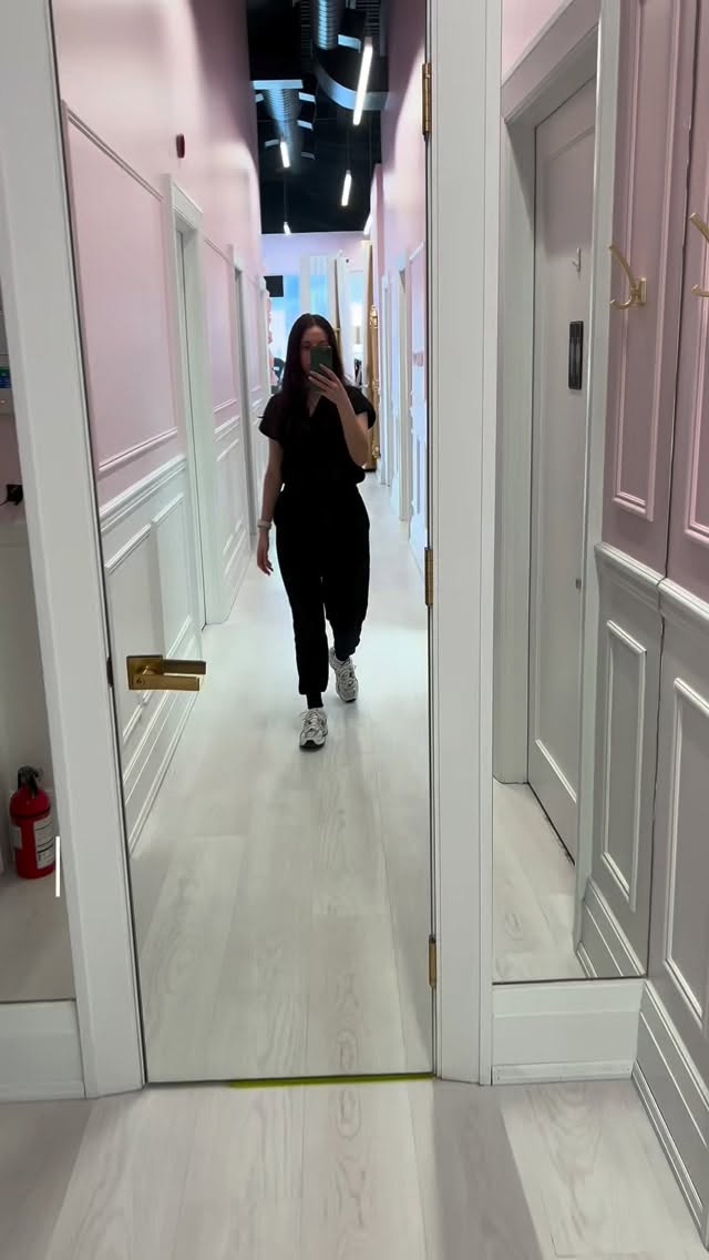 Ending the week with our spa reset ✨ 💗
At Trust Beauty Bar, we take pride in maintaining a clean and safe space for every client 💆♀️
#TrustBeautyBar #SpaReset #GlowFromWithin