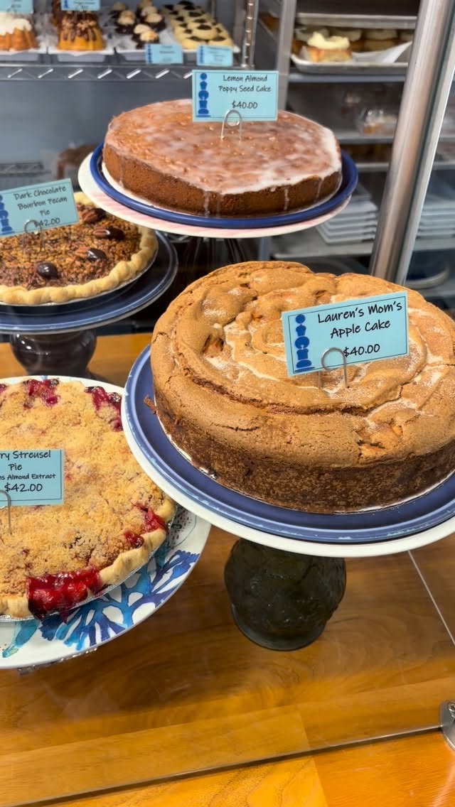 Friday morning case tour! We have plenty of pies available for same day purchase, swing on by 🥧