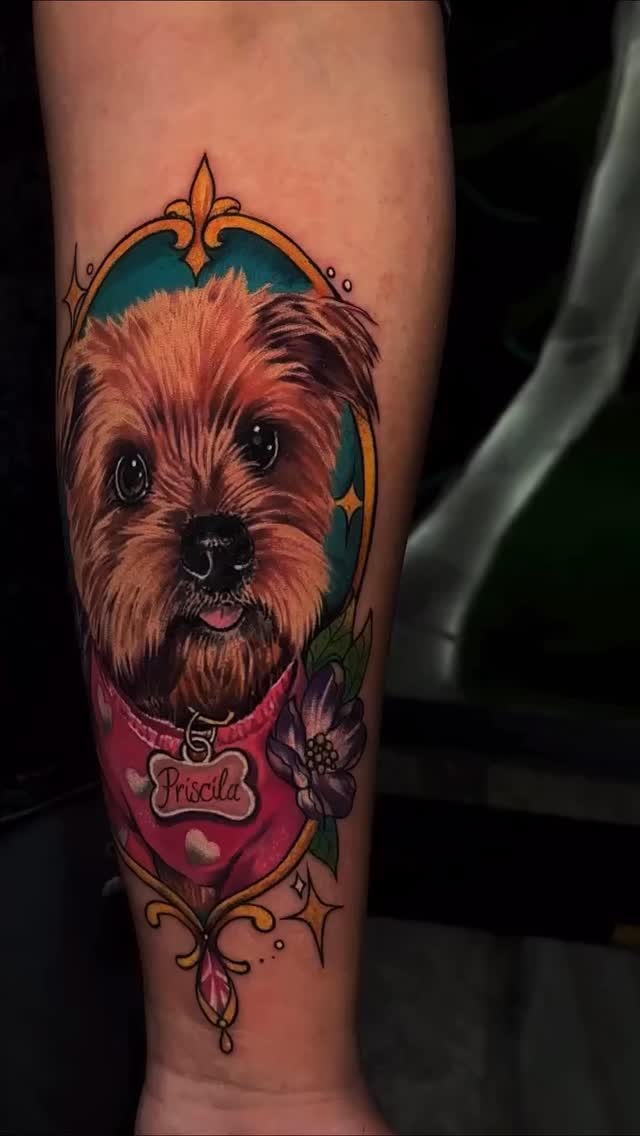 @sk_inker made a tattoo for a furry loved one — because some family members just happen to have four legs. 🐾