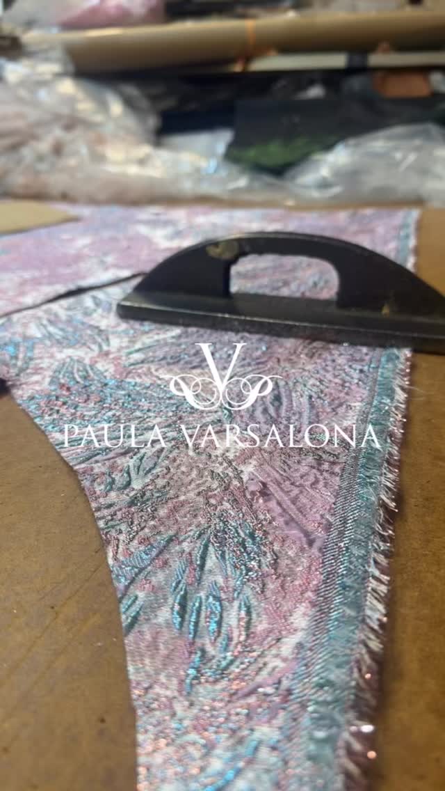 New season, new shimmer. ⨠We are swooning over this exquisite new brocade arriving at our @paulavarsalona New York City design house. With delicate spring and summer pastels and a touch of metallic glow, itās the definition of ātrending now.ā
The countdown to the new collection starts here. Stay tuned! š„#paulavarsalona #nycdesigner #couture