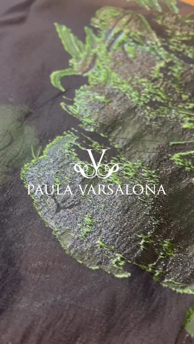 ✨ Couture moment…
New fabrics have entered the room.
This wickedly beautiful brocade is an exclusive from Paula Varsalona NYC, rich texture, dramatic depth, and endless couture possibilities.
What will it become?
A statement gown? A show-stopping mother-of-the-bride look? Something entirely unexpected…
✨ Stay tuned.
#PaulaVarsalonaNYC #Brocade #LuxuryTextiles #CoutureDesign #ComingSoon