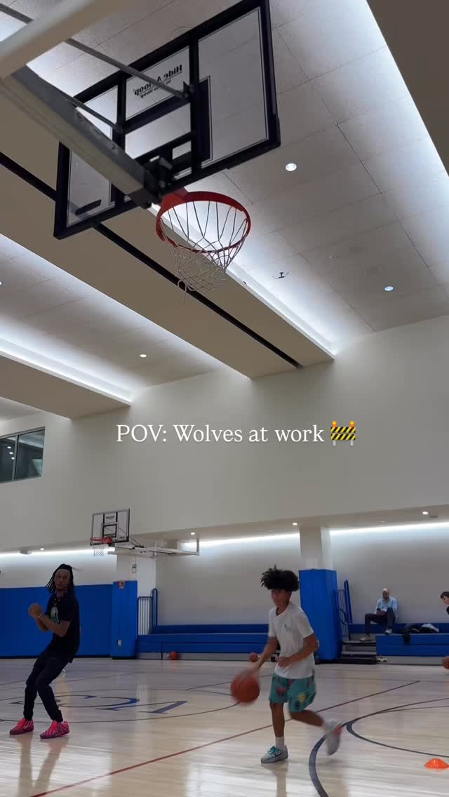 Here we have two of our 6th Grade champions ๐บ
Extra reps. Late practices. Attention to the small things.
With Coach Tank guiding them every step of the way.
The work showed when it mattered most.
Championship win, well deserved. ๐๐๐ป๐๐ฝ
#basketballtraining #downtownwolves #runwiththepack #aaubasketball #youthbasketball