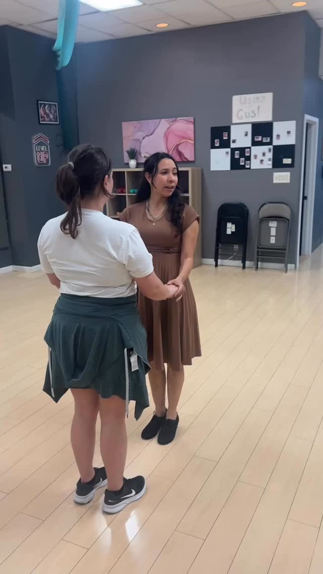 Ready to level up your Salsa? 💃🕺
Last week in our Beginner Salsa class we worked on:
✨ Double hand turn for followers
✨ Right shoulder turn for leaders
Every Friday at 7 PM — come learn step by step in a fun, supportive environment 🙌
No partner needed • All levels welcome
#SalsaClass #BeginnerSalsa #SalsaDance #DanceInOC #CostaMesa SalsaLife LearnToDance FridayVibes LatinDance SalsaCommunity