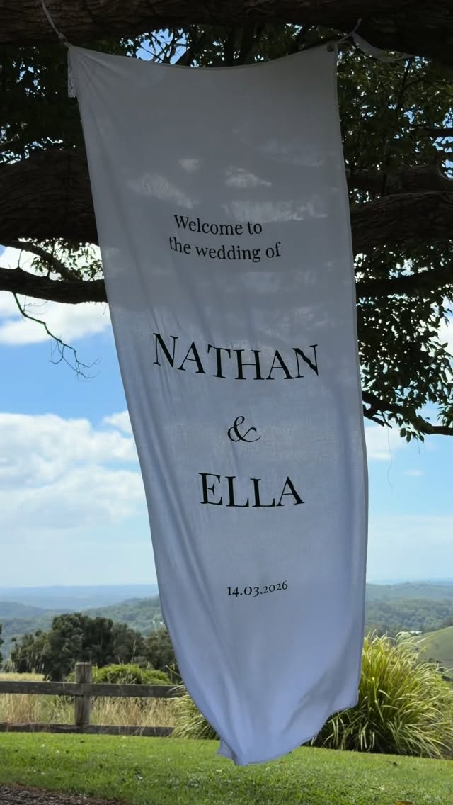 Congratulations Mr. & Mrs. Adam’s 💫
Nathan and Ella’s love story began in 2017 at
a Ziggy Alberts concert, when Ella spotted a
cute brown-haired boy dancing with his
friends and instantly thought, he’s cute!!
7 years later, 2 fur babies these two cuties tied the knot at Bramblewood in front of their closest friends and family then headed to Ancora for one amazing reception 🫶🏼
Groom: @_nathanadams
Bride: @ellarose.adams
@clover__studios
@bramblewoodfarm
@elizajademakeup
@marriedbytash
@tweedcoastweddings
@mwlbride
@jasminleehair
@ancoraweddings
@theweddedmemoirs
#australianwedding #happilyeverafter #justmarried #marriedbytash #beautifulday