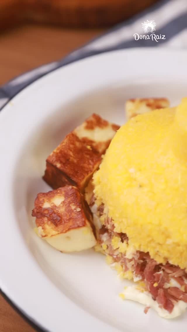 Hoje, 19 de março, é dia do queridinho das mesas brasileiras: o cuscuz!
Comemore com a gente preparando um delicioso cuscuz do seu jeitinho usando os flocos de milho @donaraiz, que é livre de transgênicos, rico em fibras e sem adição de açúcares.
Poste a foto e marque a gente! Vamos adorar ver você comemorando esse dia conosco!🌽💚❤️
#cuscuz #diadocuscuz #flocosdemilho #DonaRaiz