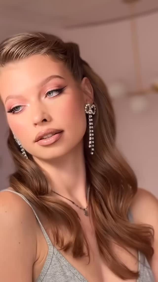 This is your sign to stop overdoing your makeup… Soft glam will always win 🤍🤍