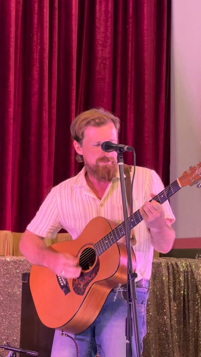 I first met @jbpaterson and @rebeccacunninghamart playing at Nundle back in January, now they’re coming to Broken Hill to treat us to a show!
Good stories, beautiful music, and a bit of cheek. It’s gonna be a good one.
📍 @slagheapprojects
📅 Thursday April 2
🕕 6PM
🎟 $15
Tickets in bio!
#wilyakalicountry #brokenhill #outbacknsw #livemusicnsw #nundlerocks