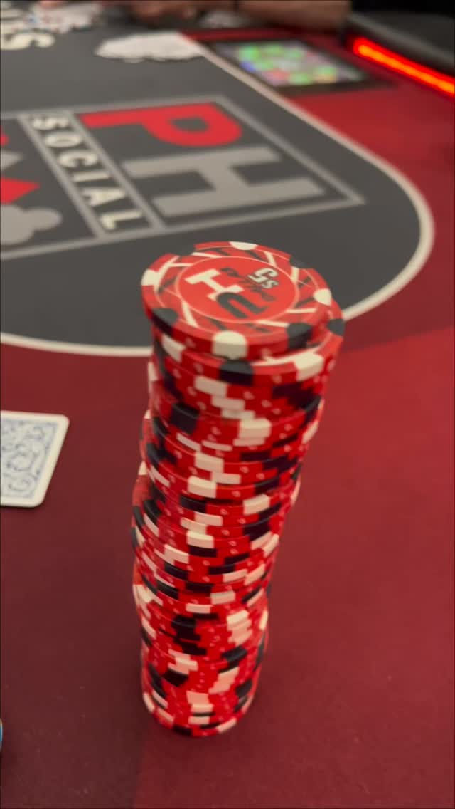 Should I raise this hand? 🤔
#phsocial #poker #dallaspoker