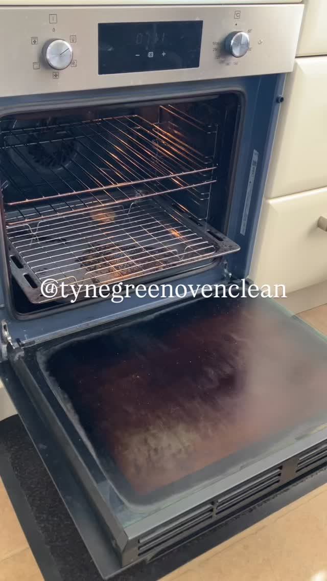 Eco-friendly Oven Cleaning in Hexham and the surrounding Tyne Valley. @tynegreenovenclean Book: www.tynegreenovenclean.co.uk #tynegreenovenclean #ovencleanersofinstagram #hexhamlocal #ecofriendlyovencleaning #hexhamlocalservices