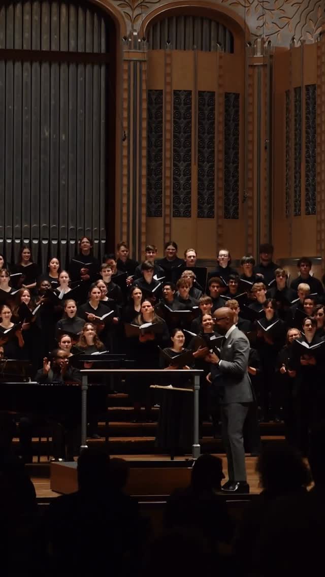 Are you interested in auditioning for The Cleveland Orchestra Youth Chorus? 🎶
Our Assistant Director, Devon Steve, and Director, Daniel Singer have some advice for you! Ready to sign up for your audition? Visit the link in our bio for more information.
🎥: @humanartist