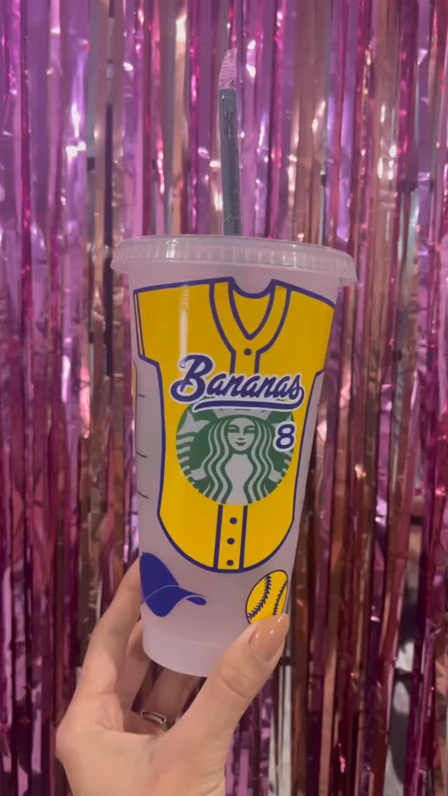Custom order came through for The Savannah Bananas 🍌⚾️💛🥤and we’re loving it!
•
•
#bananaball #savannahbananas #baseball #custommade #savannahbanana