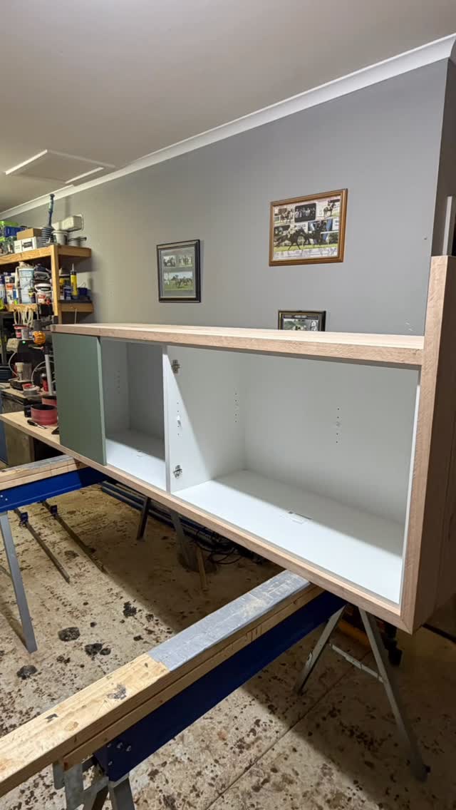 Buffet unit coming along very nicely now that the internals are in just need to cut and glue the second waterfall and the sand and oil… loving the @laminexau eucalypt green doors they will tie in beautifully with the oiled up Vic ash👌
..
.
.
.
.
#interiordesign #furnituredesign #homedecor #buffet #trending