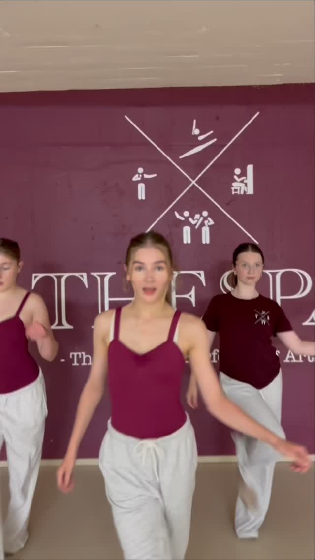 Tit for Tat - Bit of Tate McRae from our Tuesday night class🔥
This term, we stepped outside our comfort zones and explored new dance styles 🙌🏼🌟
Hip hop and commercial were at the top of the list that everyone was eager to grow in. The growth and confidence each student brought to class this term has been amazing to watch 😊
#thespanz #tatemcrae #hiphop #newplymouth