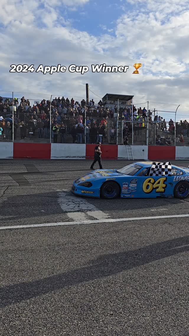 Those who came to the 55th Annual Bonney's TYM Tractors Apple Cup got to experience the coolest thing ever. Garrett Evans took the victory. As everyone knows, he retired soon after. What an awesome race!
Looking forward to this year's Apple Cup at Tri-City Raceway RMEC on April 11th - 12th! See you all there. @tricityraceway_rmec