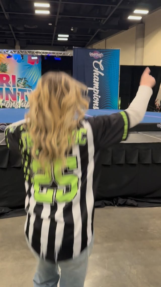 Who is really having fun at our competitions? 🤔
Is it athletes? Or is it the adults - coaches & parents?
You decide! 👇👇
#cheer #cheerleading #allstarcheer