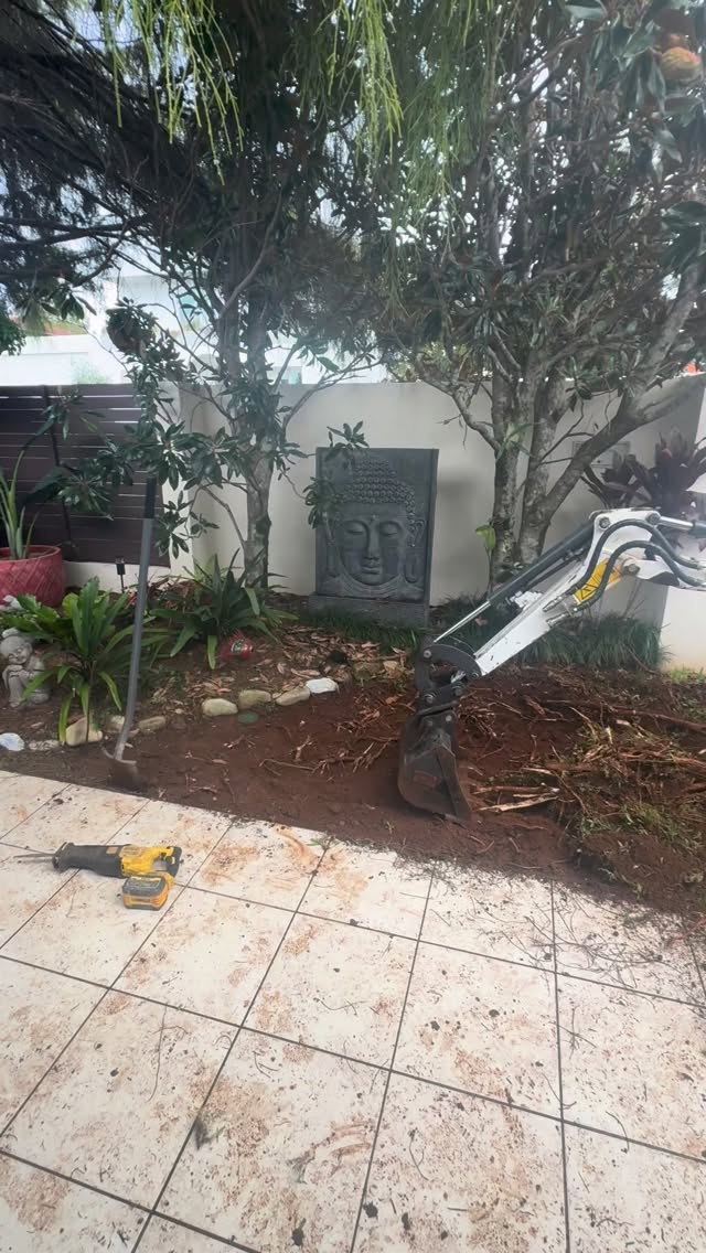 Not just concrete.
A finish that transforms the entire entrance.
This exposed concrete in Silver Frost was designed to feel clean, seamless, and timeless โ something that actually adds value to the home, not just fills a space.
We donโt just buildโฆ we think about how it looks in 5, 10, 15 years.
If youโre planning to upgrade your outdoor space, do it once โ and do it properly.
๐ Sunshine Coast
๐ฉ Message us to start your project