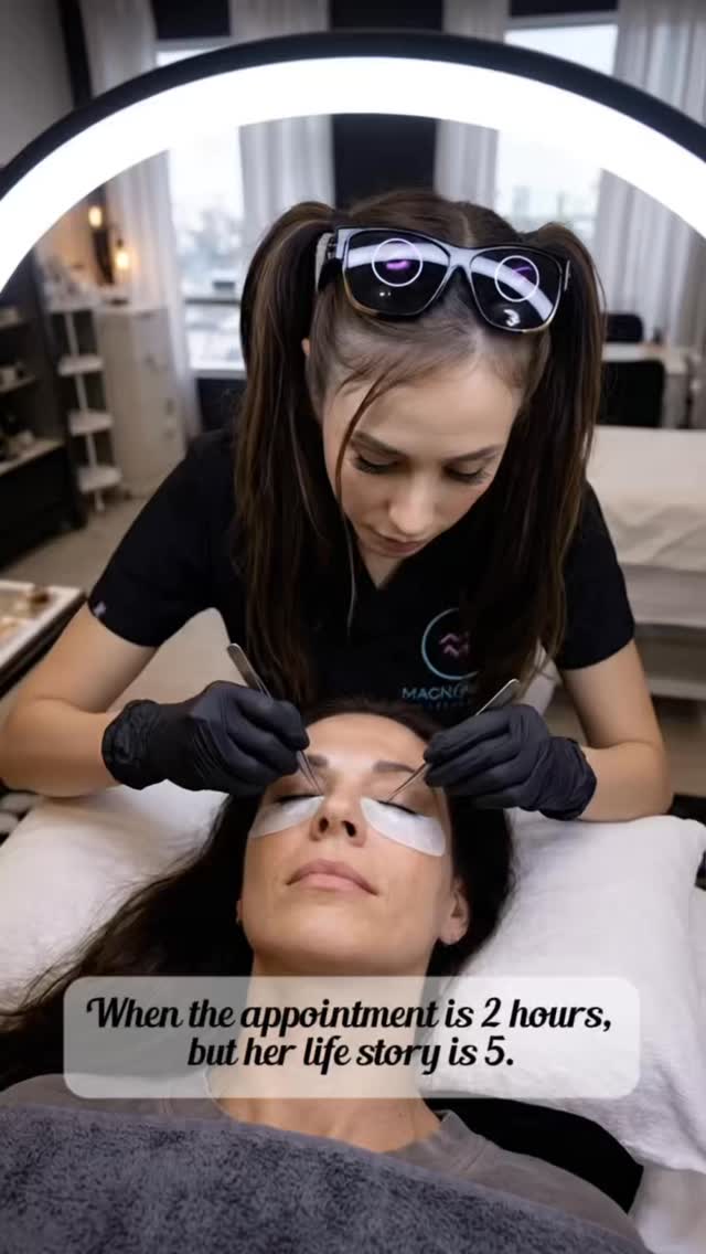 I love my clients, but sometimes the ‘Silent Appointment’ needs a little help. 🤫 Grab those lip masks, ladies!
#LashMeme #lashartist