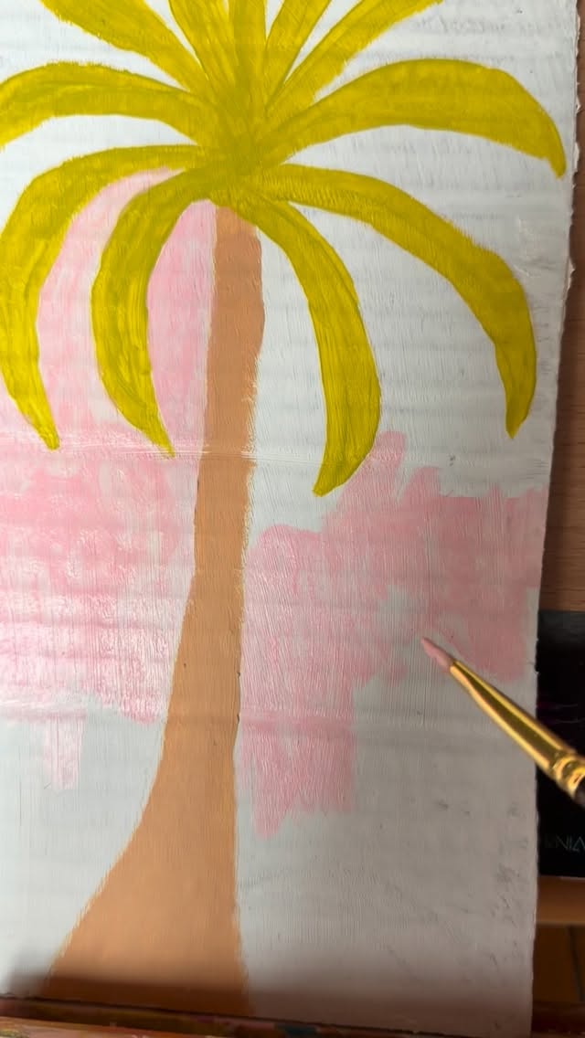 Experimenting with new mediums and different techniques 🌞
#happyartistmovement #brightart #surfshack