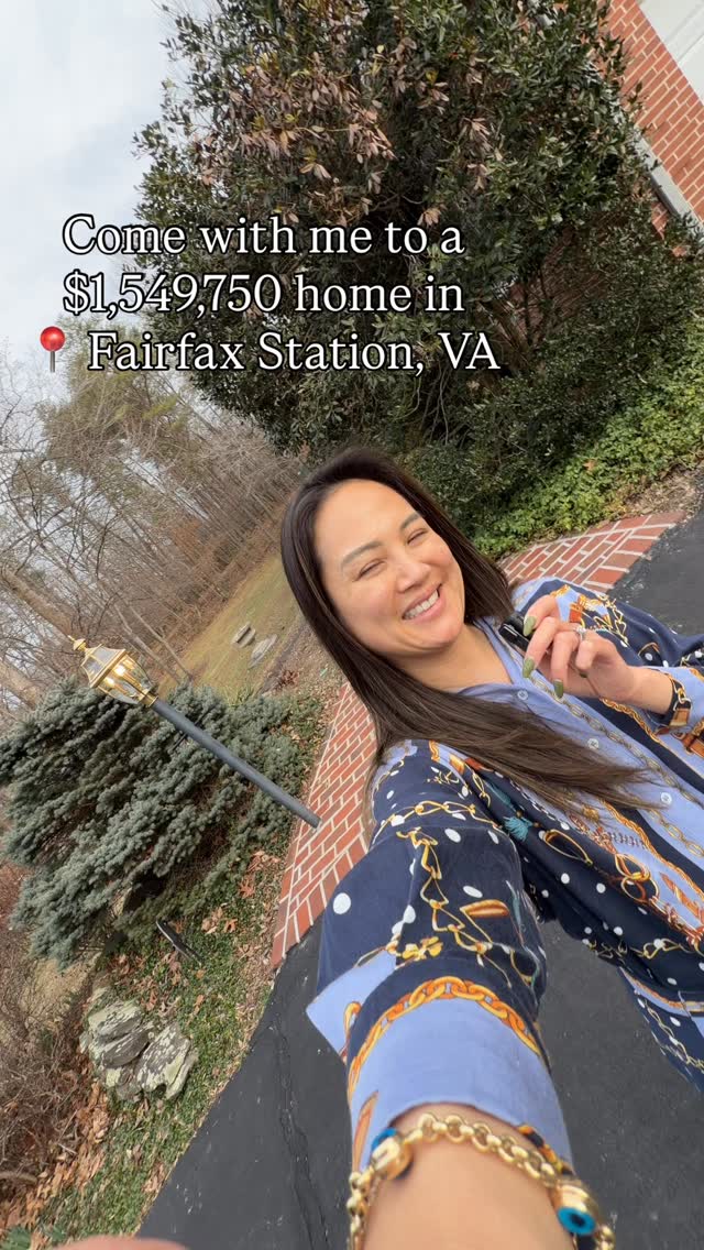 Come with Kat. ✨
Agents get the first look… and today I’m bringing you with me.
This one in Fairfax Station is for the buyers who want space, privacy, and a true lifestyle.
Set on 5 cleared acres backing directly to Fountainhead Regional Park, you’re not just buying a home, you’re stepping into 2,000 acres of trails, water access, and equestrian living right outside your door.
A few highlights:
• 4-stall barn with tack room, wash bay + paddocks
• Training ring + direct access to riding trails
• Four-season conservatory with walls of glass
• Updated kitchen opening to a spacious family room with fireplace
• Walk-out basement with rec room, bar, office/guest space
• Backup generator + invisible dog fence
This is the kind of property that’s hard to duplicate: land, access, and lifestyle all in one. Homes like this in Fairfax Station don’t come around often.
One of the advantages of working with a well-connected agent like me?
You get access to properties that offer more than just square footage, you get the experience.
📍11531 Mamie Ln, Fairfax Station, VA�Listed by Rob Carter, TTR Sothebys
Thinking about land, equestrian properties, or private estates in Northern Virginia? 💌 DM me and I’ll help you find the ones worth seeing.
🩷 @katmassetti, your Northern Virginia real estate concierge #fairfaxstation #equestrianliving #novarealestate #luxurylifestyle