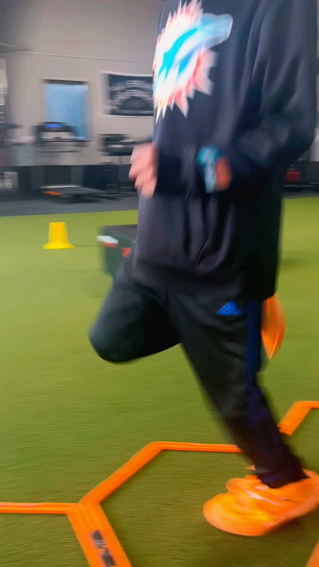 “Don’t let the music distract you—lock in! This little guy right here is wild… Bo D! He walks in, sees the high school athletes grinding, and he’s trying to match everything they do. That’s how it starts! Let’s go, Bo—you gonna be special! All my seven-year-olds—get in the gym and get to work!”