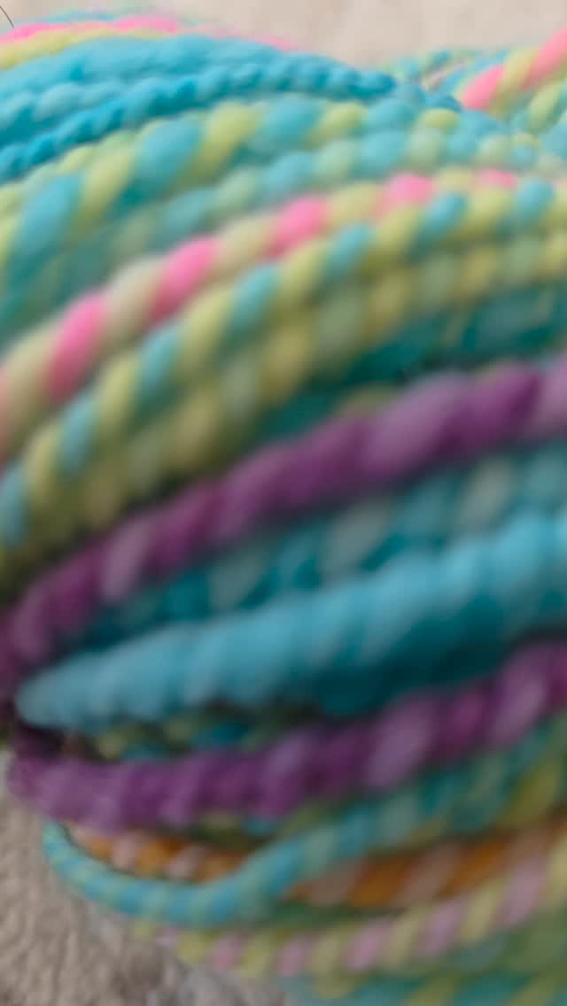 Care - 208 yards of hand dyed and spun dk weight merino wool in neon rainbow!
https://sunriselodgefiberstu.etsy.com/listing/4464179404
#sunriselodgefiberstudio #spinnersofinstagram #spinning #handdyedyarn #knitting