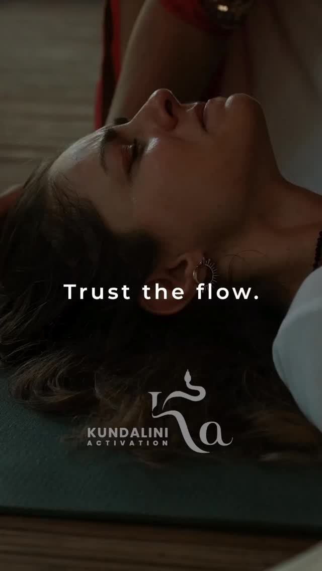 This is what surrender looks like.
Tears. Release. Softening.
The body opening in its own intelligence.
In my spaces, nothing is forced.
The body leads. The energy moves.
And what’s been held… begins to clear.
This is how we open the kundalini channels within the body.
Through safety, through presence, through surrender.
I don’t teach a method.
I train facilitators to feel, to hold, to trust what’s moving.
To create spaces where others can unravel,
REMEMBER
and rise in their own way.
Join me for an upcoming Kundalini Activation Moon Ceremony.
If you feel called to hold this work,
the Kundalini Activation Facilitator Training is open.
🔗 Apply through the link in bio.
Do you feel it?
With deep devotion,
🌹
Maria Palomino
#KundaliniActivation #TrustTheFlow #SpiritualAwakening #HealerJourney #FacilitatorTraining