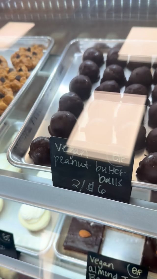 Have you stopped by to see us this week and grab your 🐣 EASTER-themed goodies?!
We’re open TODAY from 9–6 with TWO showcases fully stocked with delicious treats for you to choose from! 🤩
Don’t wait… these won’t be around for long! 👀
And the best part? Masters week is right around the corner, which means NEW goodies will be hitting the showcase next week!! 🙌⛳️
Trust us—you don’t want to miss what’s coming 💛