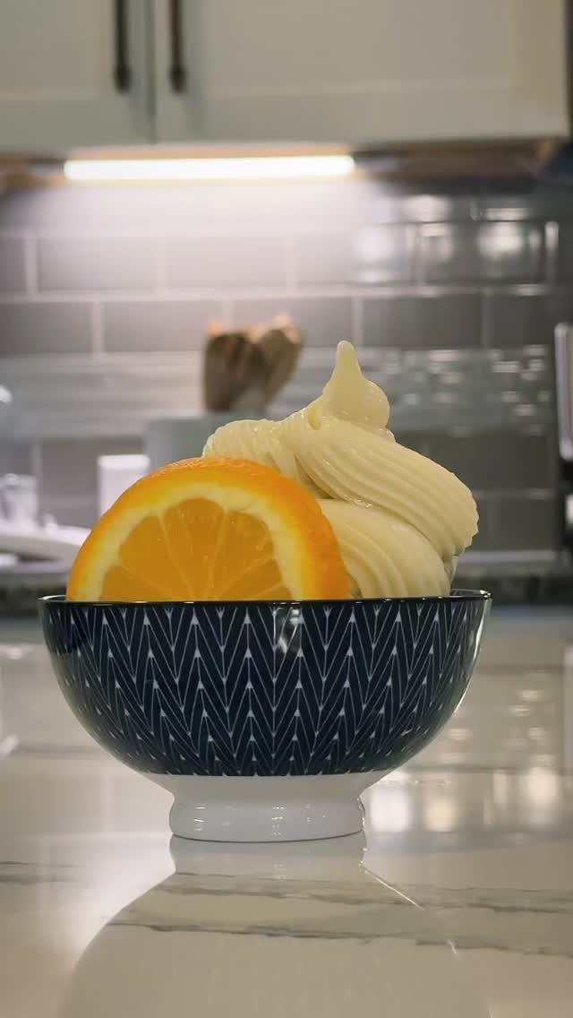Looks like dessert. Works like skin support.
Brighten & Balance served fresh. 🍊
#asmr #whippedbodybutter #skinbarrierrepair