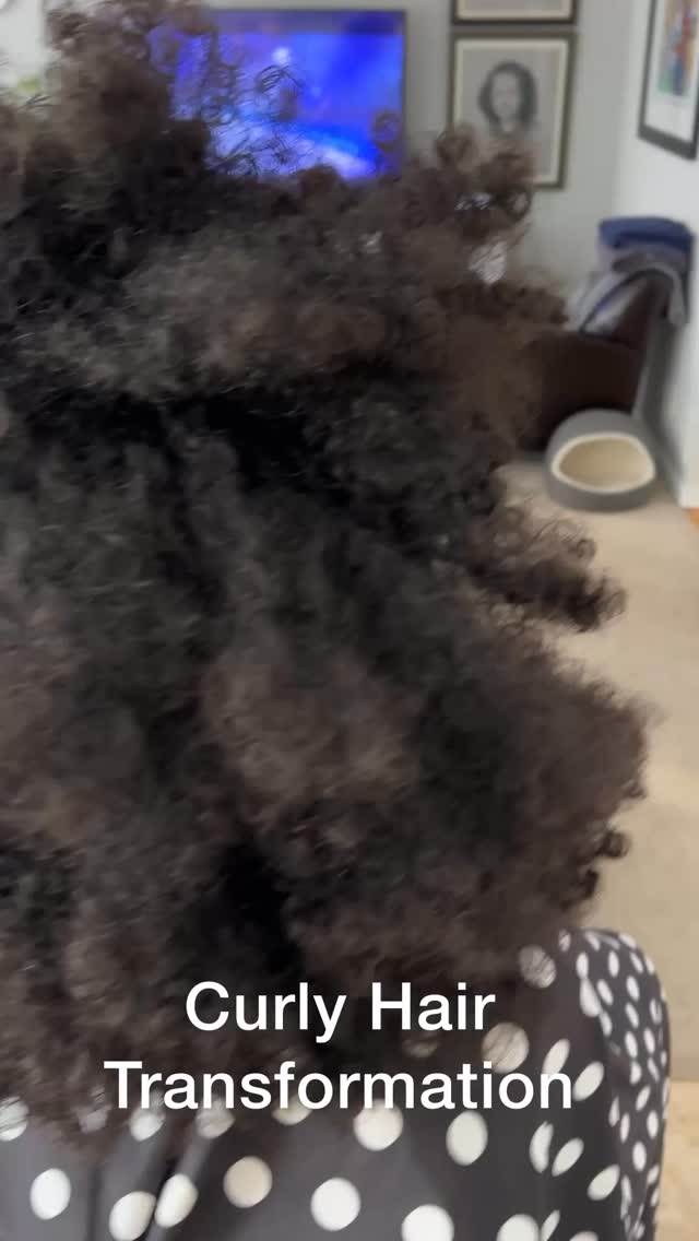 She accepted her curls!
The volume is her presence.
The shrinkage is her magic.
Her curly hair is her power.
The moment we accepted our textured hair we don’t only transform our hair…we transform how we see ourselves.
.
.
#coilyhair #naturalhairottawa #ottawanaturalhairstylist