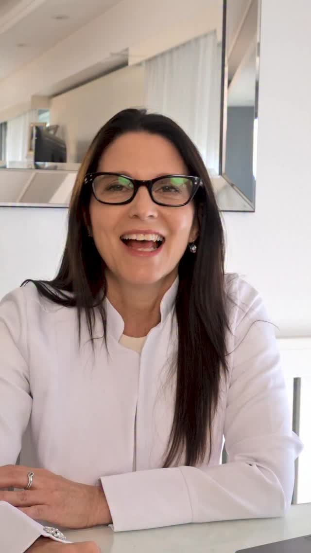 Honrada de haber sido invitada por IBSA Derma a participar en la IBSA DERMA TRAINING ACADEMY – The Expert Lab: Defining Excellence in Aesthetic Outcomes, que se llevará a cabo en Verona los días 5 y 6 de mayo.
Agradezco a IBSA por la confianza y su compromiso con la educación médica continua, y a Tecnoimagen por el acompañamiento constante en el desarrollo profesional.
Con entusiasmo por compartir conocimiento, innovación y seguir elevando la excelencia en medicina estética.
#IBSADerma #MedicinaEstetica #EducacionMedica #Innovacion #SkinQuality Dermatologia ExpertosGlobales