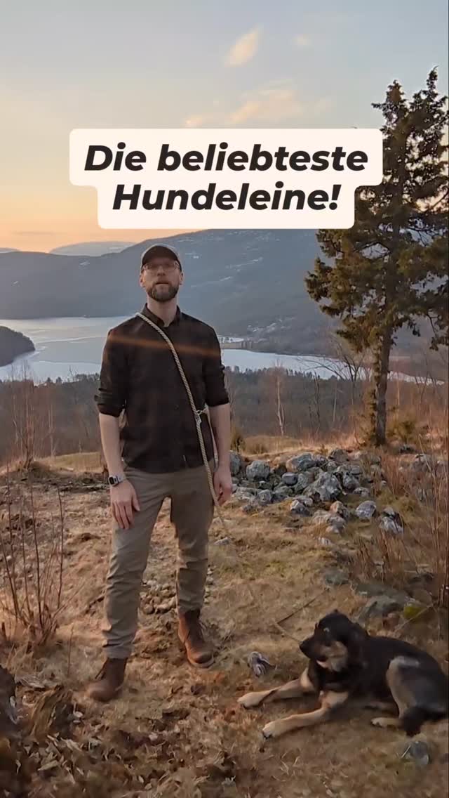 Ich präsentiere euch hier die beliebteste Hundeleine in meiner Kollektion: die Umhängeleine NAUSTA – stufenlos verstellbar mit dem besonderen Slider, robust und griffig in der Hand.
#umhängeleine #crossbodyleine #hundeleine #tauleine #allesaustau