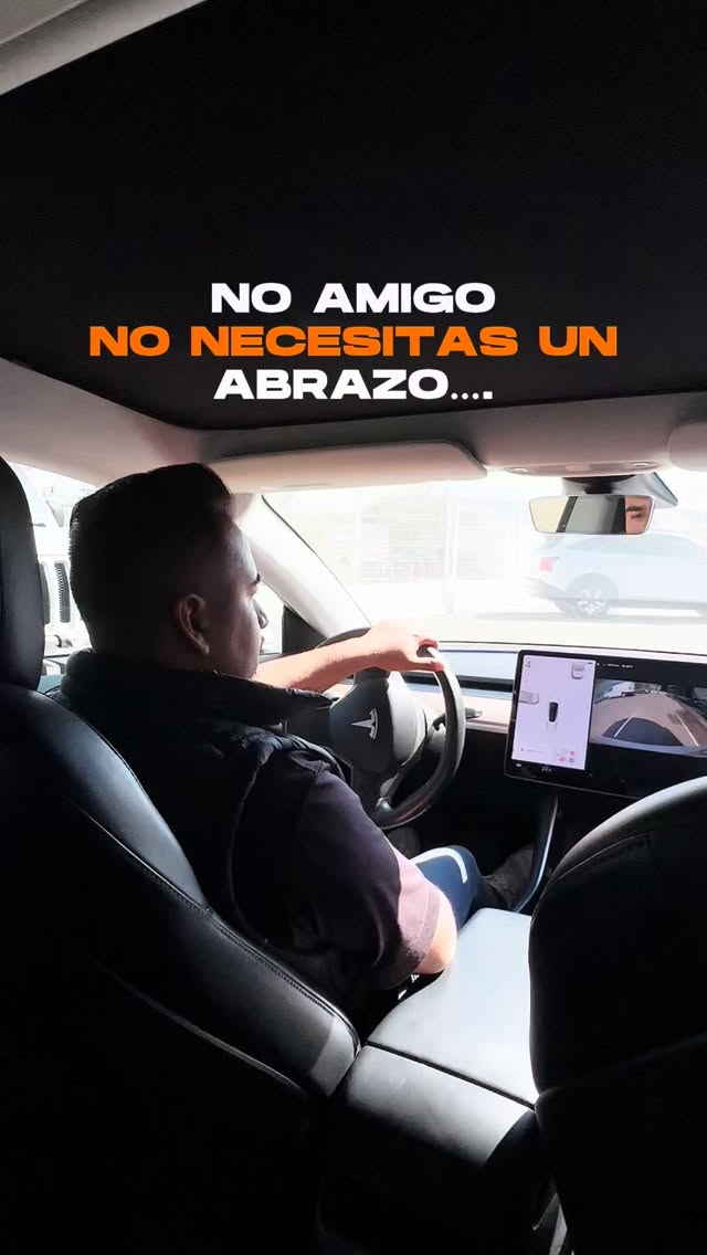 Si buscas tecnología, ahorro en combustible y una experiencia diferente al volante…
No lo pienses tanto.
Necesitas un Tesla.