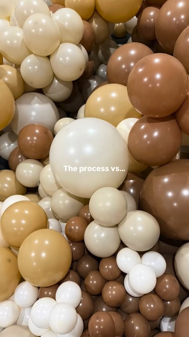 The process vs the event 🪄🧸
Design, Planning & Decor: @theglasshouse.co
Balloons: @itspoppin.ca
Cake table: @itspoppin.ca
Photography: @kamiliashinphotography
Design & Stationary: @heirloomstationery
Mocktails & Bartending: @goodsipsmix
Printing: @conceptfloorwrap
Catering: @kesari_sweets
Venue: @thegablesinsurrey
MUA: @artbyruman
Hair: @costain_beauty
Chair Rentals: @crowntents_partyrentals
Guest Illustration: @guestillustrations