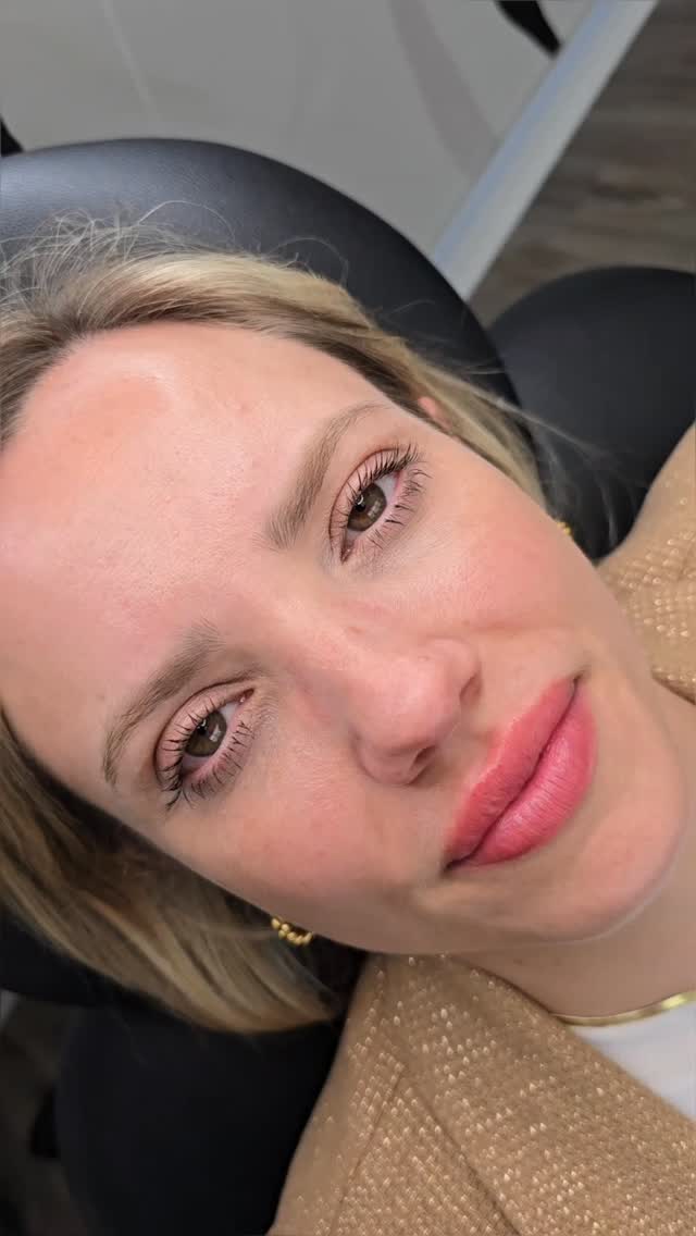 My sweet green eyed clients always struggling with the bright lights 💫 but we did bring these beautiful blonde brows back to life 💛
Book your appointment by following link in bio or by texting 843-499-4357!
www.charlestonpermanentmakeup.com
#powderbrows #eyebrows #PermanentMakeup #charleston #southcarolina