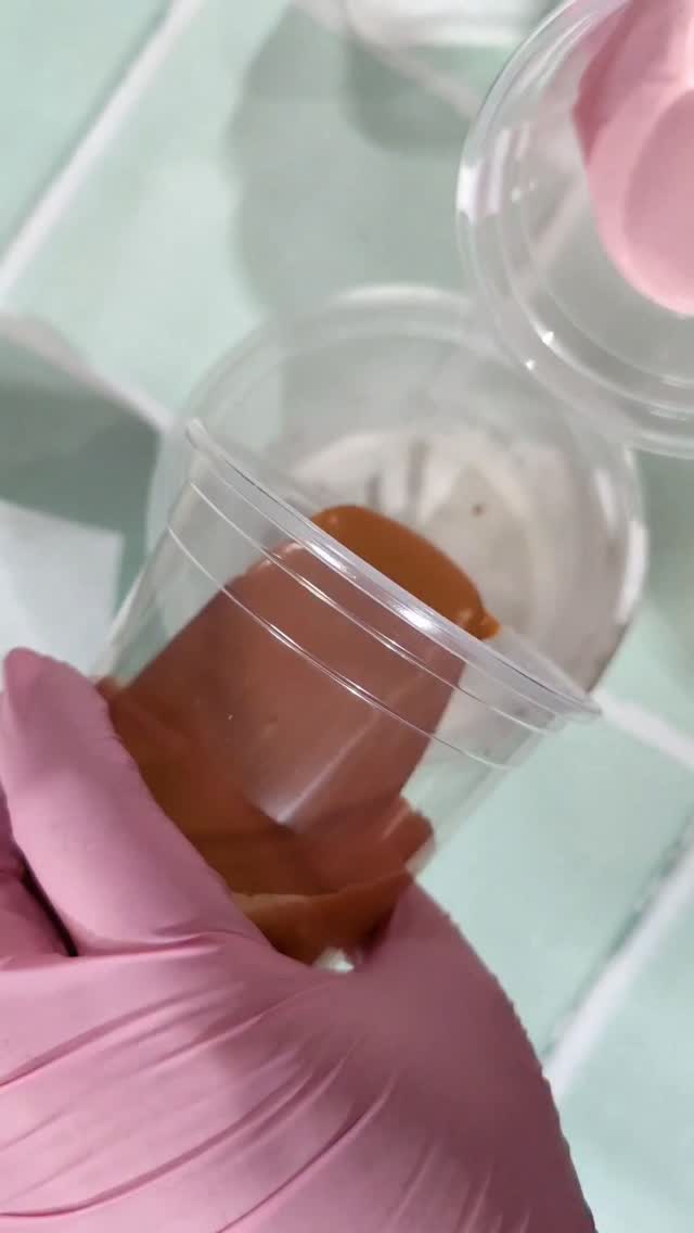 Took the “no right side” advice from @pardalotedesigns 🤗 and tried the splitter cup idea in a pot mould. This makes way more sense! 🥰
The pretty bit becomes the outside, and the smooshed side ends up inside the pot where it’s not out here ruining lives.
#bramblier #EcoResin #artsandcrafts #jesmonitealternative #artsupplies