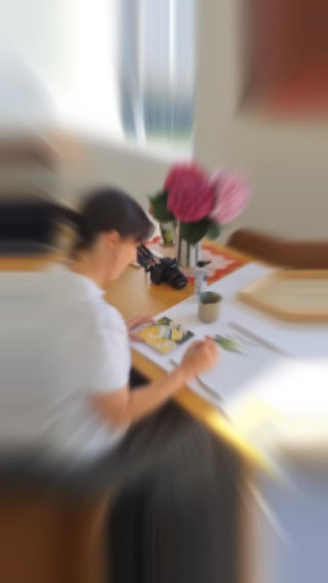 🔍 "Perceptions do not always reveal the entire narrative."
We are thrilled to welcome New Plymouth artist Morgan Paige Taitoko to this year's Taranaki Arts Trail! Morgan’s pieces challenge our fixed ways of seeing by softening forms and layering colors to create a quiet dialogue between nature and the constructed world.In a fast-paced world, her art asks us to slow down, look again, and find the beauty in blur and imperfection.
🗓️ Catch Morgan at the Tūpare Gardens Cottage (10 am–3 pm all 10 days) to experience her visionary art firsthand!
#TaranakiArtsTrail #DiscoverArt #AbstractRealism #NewZealandArt #TupareGardens