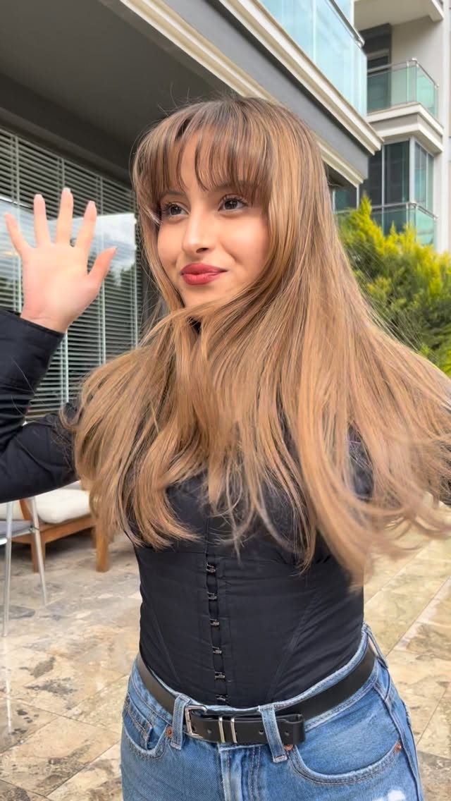 ✨ Doğallığın en ışıltılı hali: Sombre ✨
Saçlarında yumuşak geçişler, doğal ışıltılar ve zahmetsiz bir şıklık mı istiyorsun?
Sombre ile saçların daha canlı ve hacimli görünür.
Her saç tipine ve ten rengine özel olarak uyguladığımız sombre ile sen de farkını ortaya koy.
📍 Randevu ve detaylı bilgi için DM
📞 Yerini ayırt, değişimi başlat
📲0258 263 1000
.
.
.
.
#denizlikuafor #denizli #denizliguzellik #denizlisactasarim #denizliperma denizlisac camlik çamlıkkuaför paü DenizliKuaför DenizliSaçTasarım fypシ pazar saçbakımı denizliombre çamlık pamukkaleüniversitesi saçtasarımı denizlikuaförleri