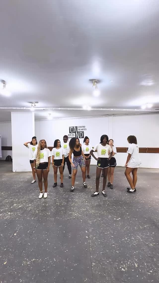 There’s something so special about this kind of moment ✨
When @maudiepooh shares choreography with the @tapintolifemadureira crew, the whole room lights up. It’s energy, connection, joy, and power all happening at once 🧡
#Brazil #TapIntoLife #ChloeAndMaudFoundation