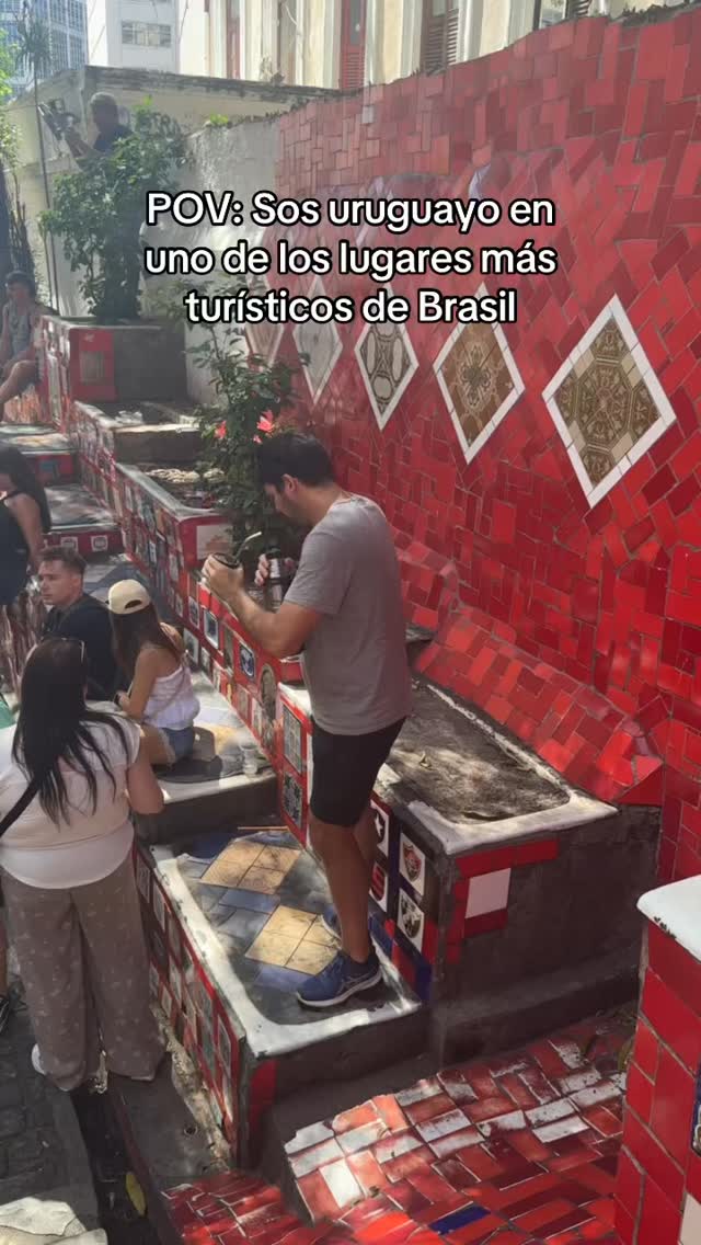 Alguien más lleva el mate a conocer paisajes?