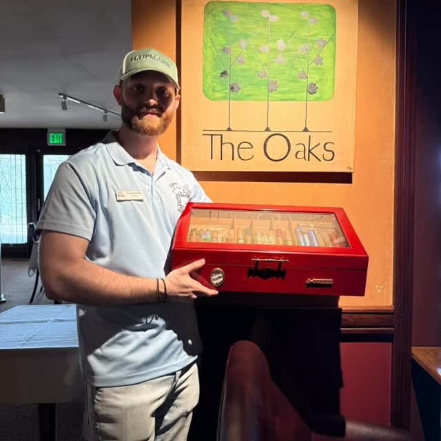We are pleased to announce our partnership with The Oaks on the Lake in Chippewa Lake. @theoakslakeside Follow them for updates on events such as concerts, bourbon pairing nights and just great food! #thecigarguys #popupcigarshop #cigarlifestyle #cigartenders