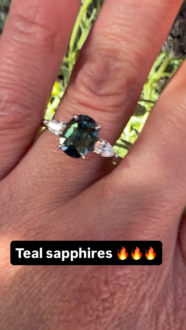 Natural teal sapphire, with natural diamond sides on platinum - don’t mind if I do ☺️