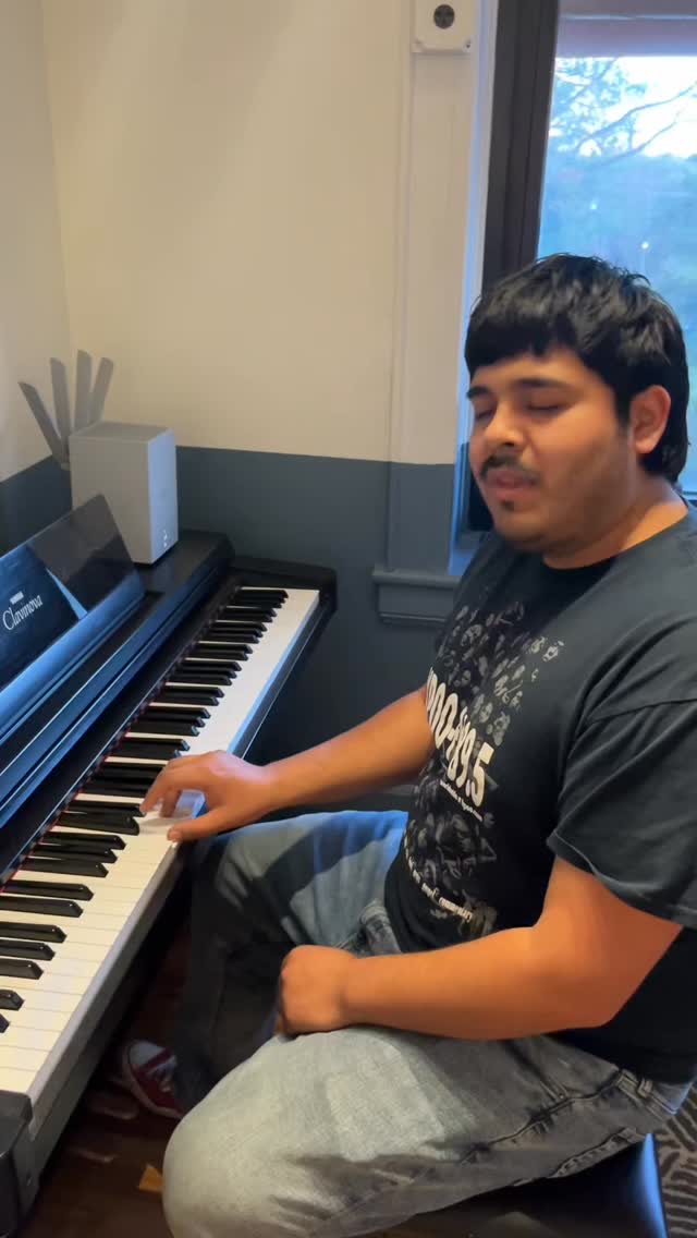 We’re back with another In Tune Tuesday! Our instructor, Joe, is here with a tip on building a chord 🎹
#tuneuptuesday #intunemaplewood #musicschool #maplewoodvillagenj #southorangevillage
