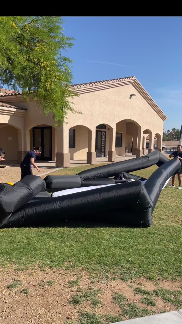 Teen Movie Night was a blast! Anchor Student Council chose to host a fun get together on the lawn. We LOVE it when our awesome group of teens gets a chance to hang out and enjoy time together. Next up for the teens is the Spring Dance!