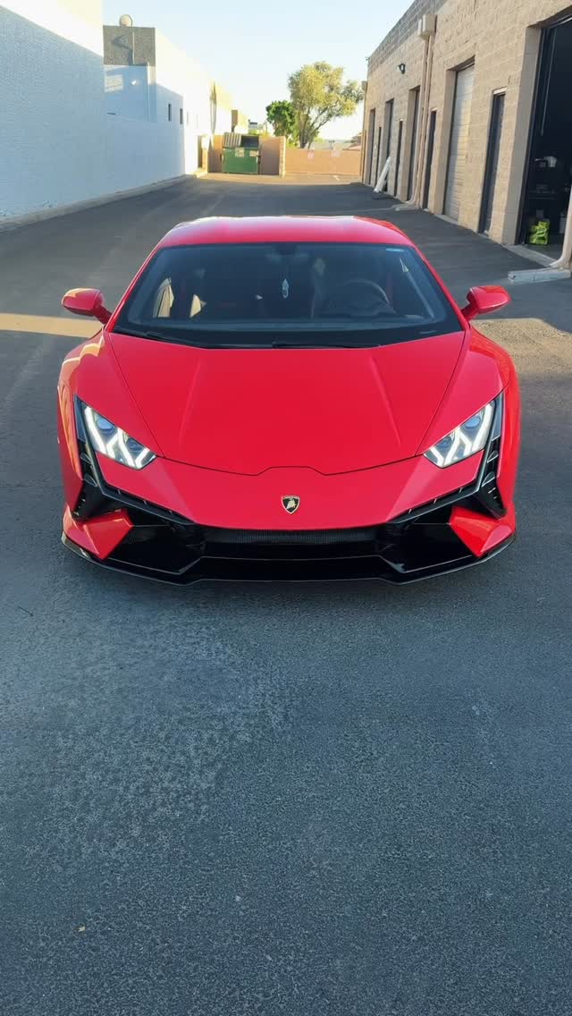That Lamborghini Huracán Evo came in looking good… left looking unreal. 🔥
Full interior + exterior detail to bring the paint and cabin back to perfection, then took it to the next level with a custom Starlight headliner ✨
Luxury isn’t just how it drives — it’s how it feels inside.
Who’s next? 🚗💎
#Lamborghini #HuracanEvo #StarlightHeadliner #LuxuryDetailing #ScottsdaleCars ExoticCars CarDetailing ArizonaCars