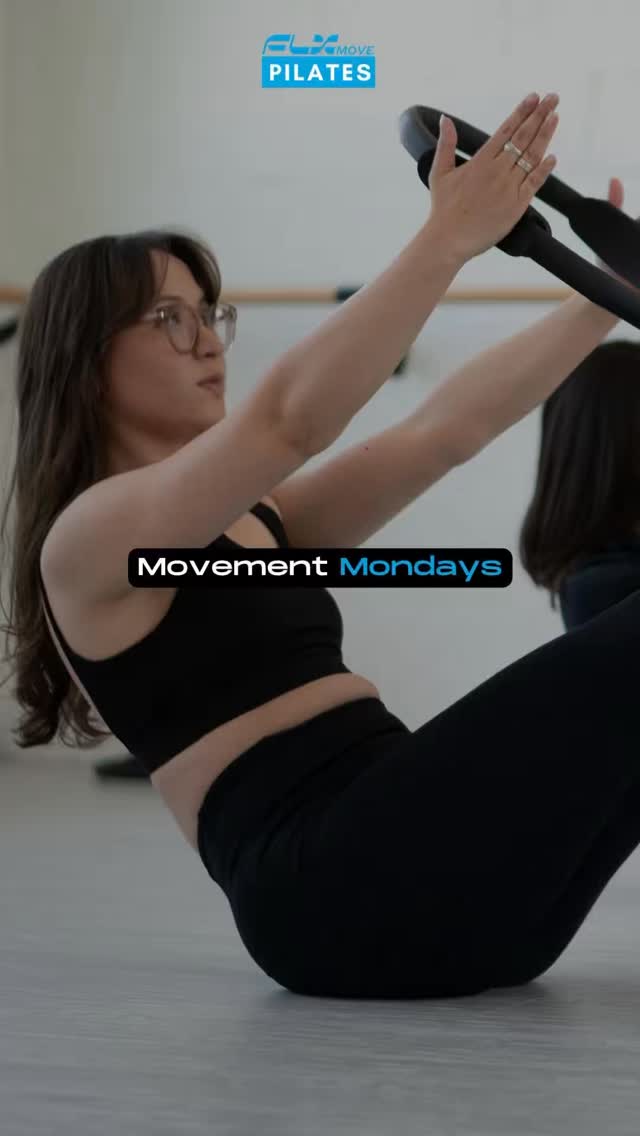 #MOVEMENTMONDAYS 🔥
Jessica is breaking down the perfect plank on the reformer — core on, form tight, no shortcuts.
Feel the burn & thank yourself later.
Spots fill up quick… book your classes for the week
#FLXMove #PilatesWorkout #ReformerPilates #CoreWorkout FitnessRoutine MoveBetterFeelBetter