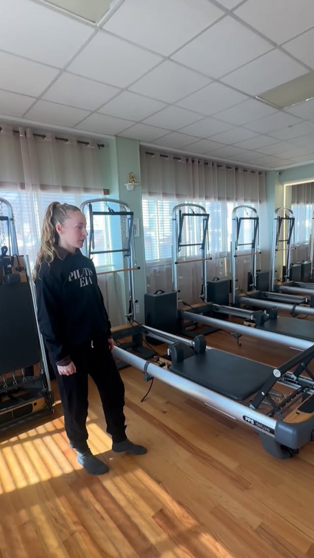 Pilates was originally called Contrology for a reason ✨
Every movement is intentional — from the moment you get on the reformer to the moment class ends.
Paige walks you through the proper classical way to get on and off with control and precision
…
#classicalpilates #peakpilates #pilatesstudio #pilatescommunity #pilatesbrooklyn